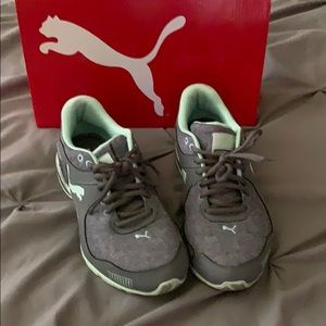 Puma iocello 1.0 soft foam running shoes